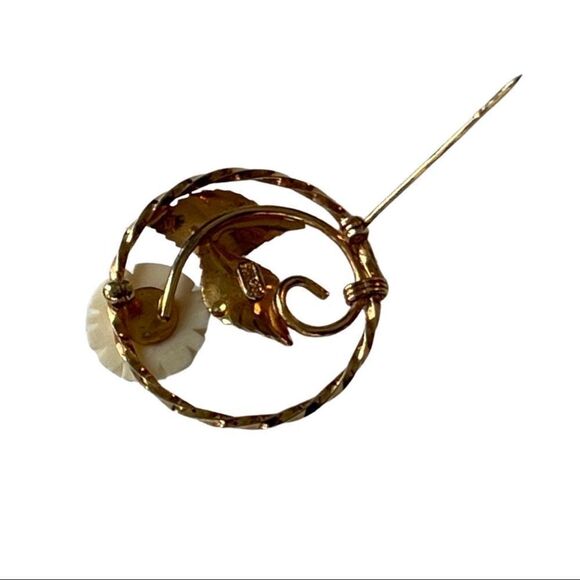 Vintage Ivory and Gold Filled Carved Resin Rose Brooch - Picture 3 of 5